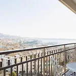 L\'Escale - Palace View Home With Terrace